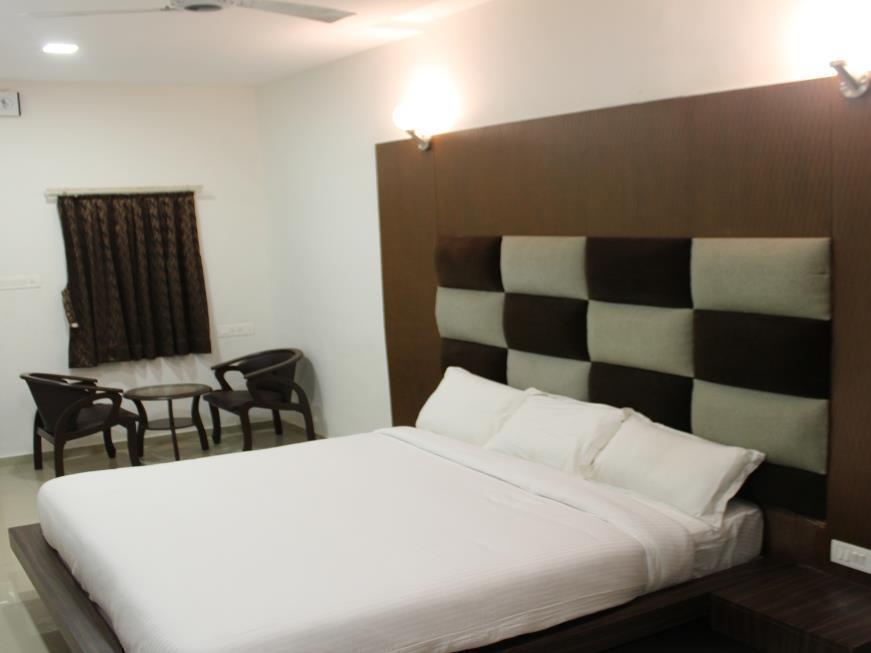 Banyan Paradise Resort Vadodara Esterno foto